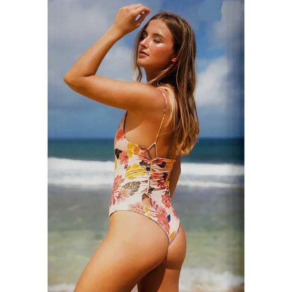 Acacia banyans deals one piece